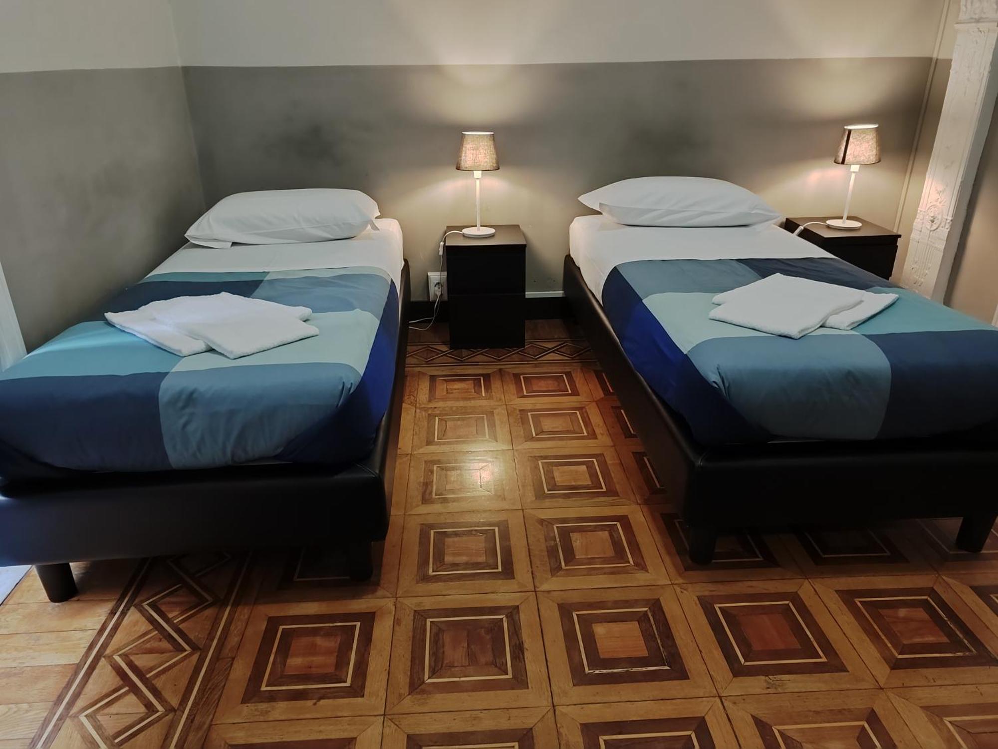 Guesthouse La Briosa Nicole เจนัว ภายนอก รูปภาพ