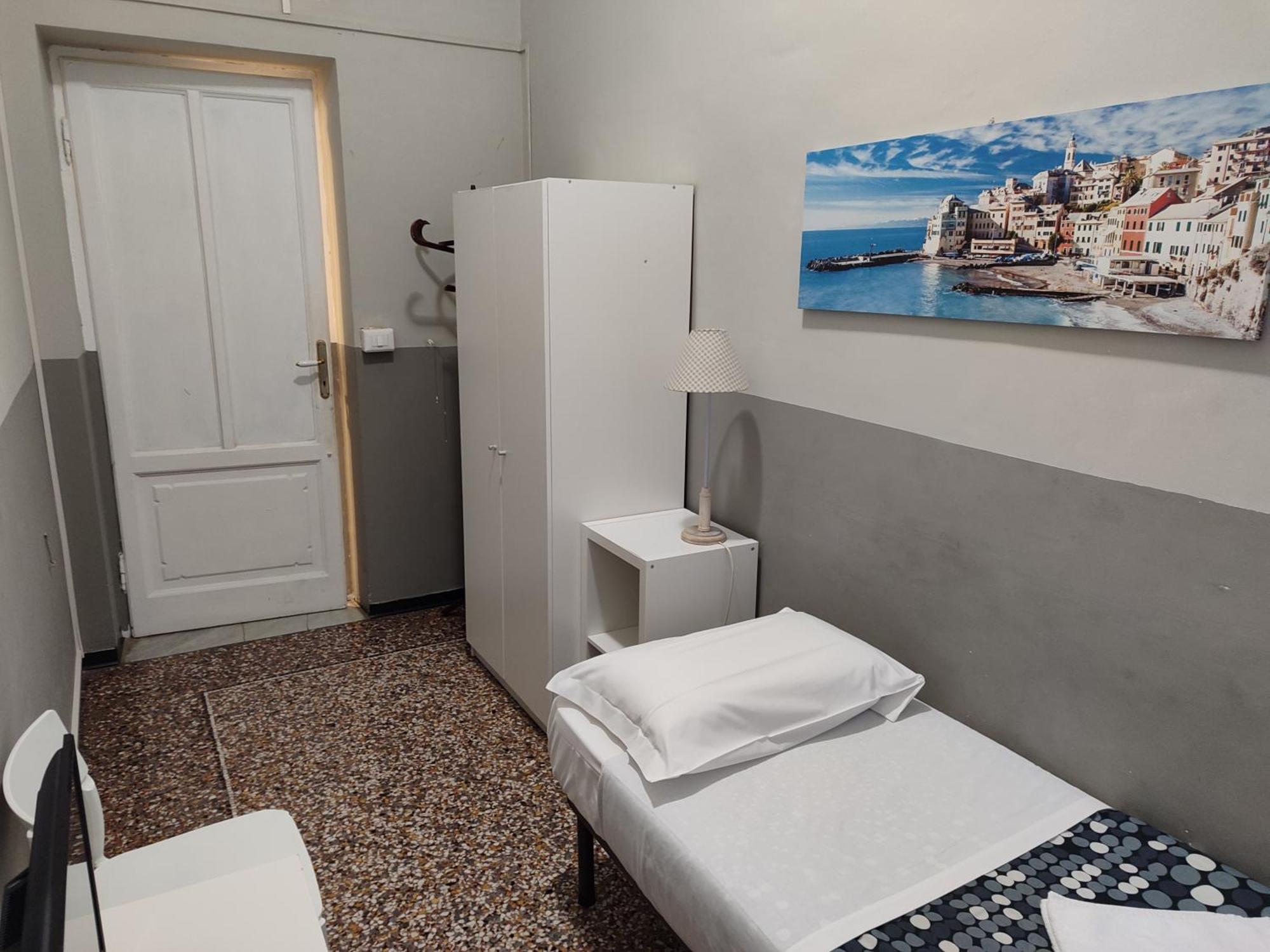 Guesthouse La Briosa Nicole เจนัว ภายนอก รูปภาพ
